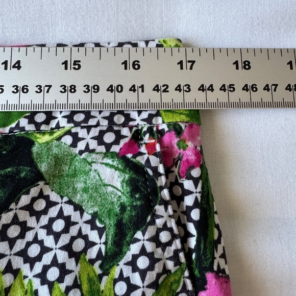 Cynthia Rowley Women's 10 Floral Forest Chino Shorts Bright Multicolor Stretch - Picture 7 of 11